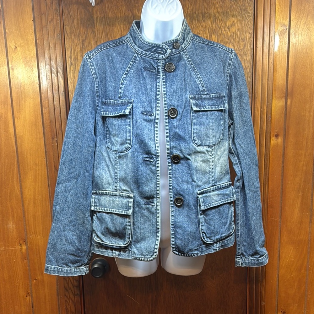 Liz Claiborne Blue Jean Jacket Classic Denim Style -‎ Size 10